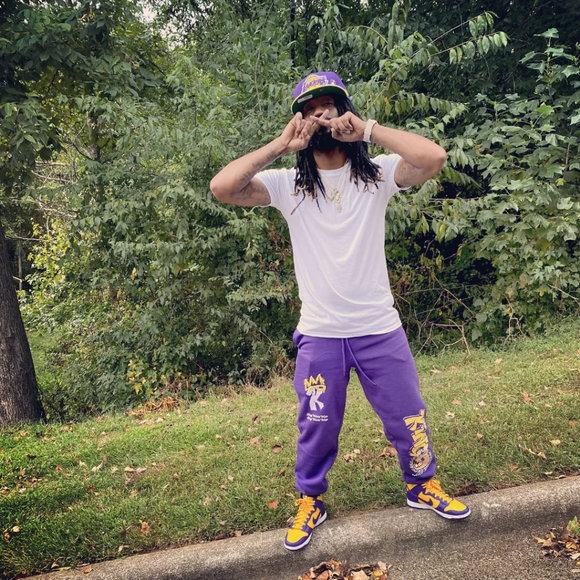 Meet your Posher, Lee - Picture 2 of 4